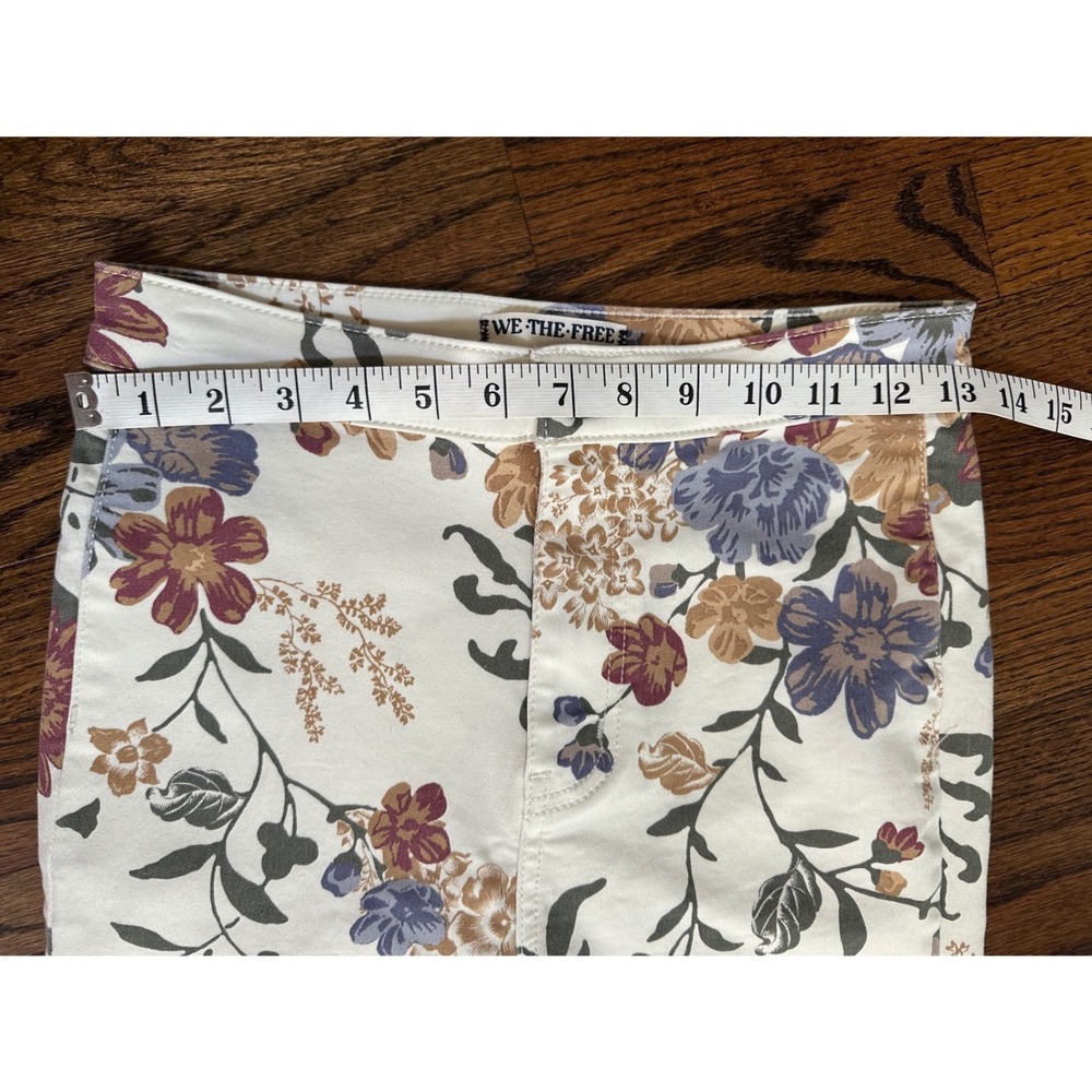 Free People "We The Free" Youthquake floral printed crop flare jeans Size 25 - Picture 6 of 6